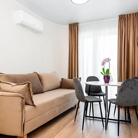 Takas I Jura * 帕兰加